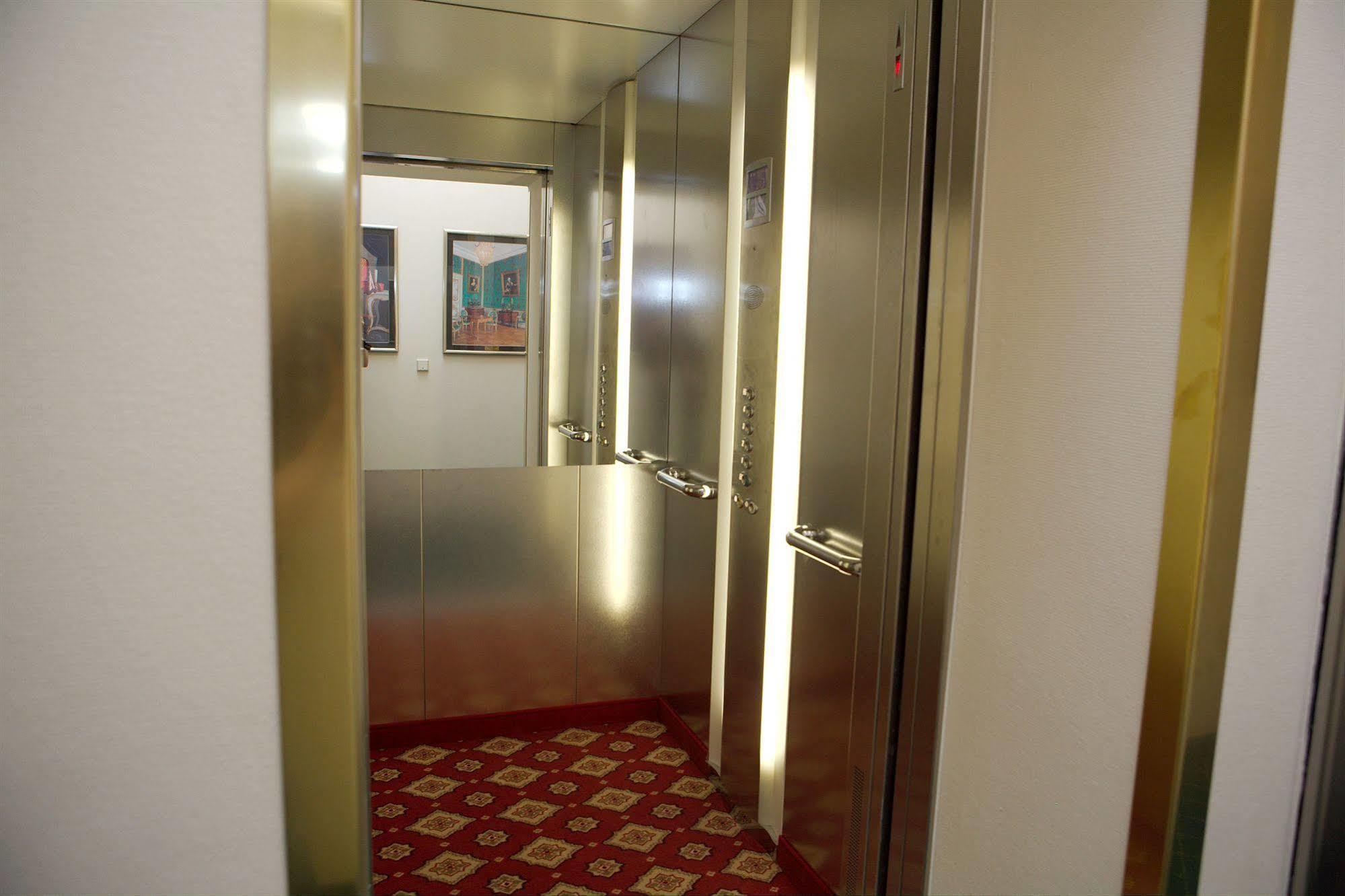 Hotel & Apartments Zarenhof Berlin Prenzlauer Berg Εξωτερικό φωτογραφία